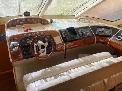 Fairline Squadron 62