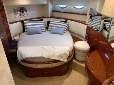 Fairline Squadron 62