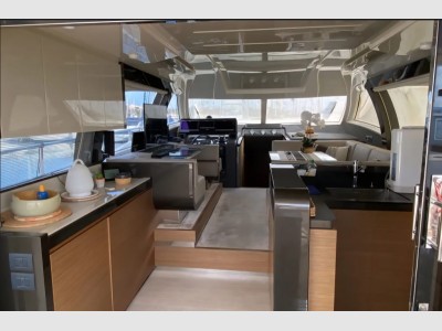 Ferretti 550