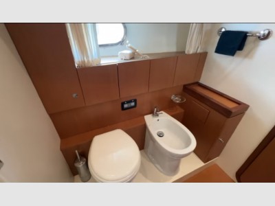 Ferretti 630