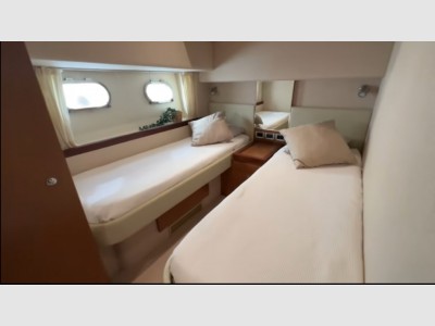 Ferretti 630