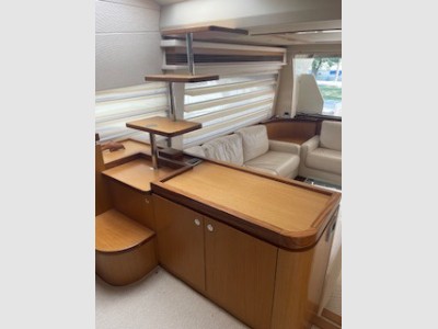 Ferretti  681
