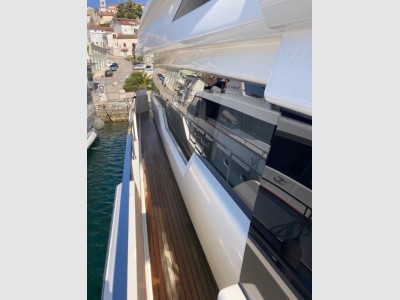 Ferretti Yachts Ferretti 850 Ht