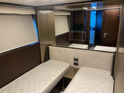 Ferretti Yachts Ferretti 850 Ht