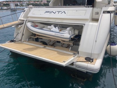 Ferretti Yachts Ferretti Custom Line 94 - Scafo #20