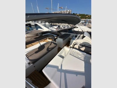 Ferretti Yachts Ferretti Custom Line 94 - Scafo #20
