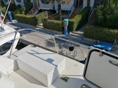 Hatteras Yachts 43 Double Cabin