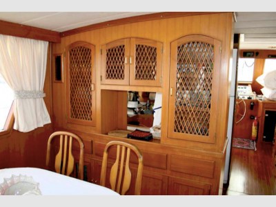 King Yacht Sea Ranger 61