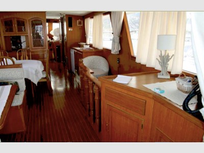 King Yacht Sea Ranger 61