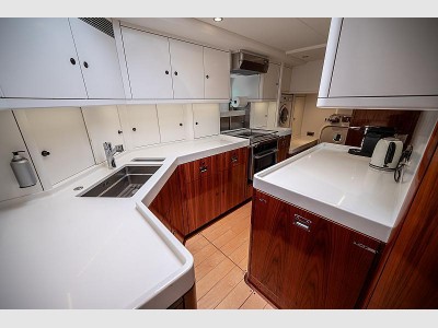 Oyster Yachts Oyster 885