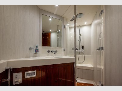 Oyster Yachts Oyster 885