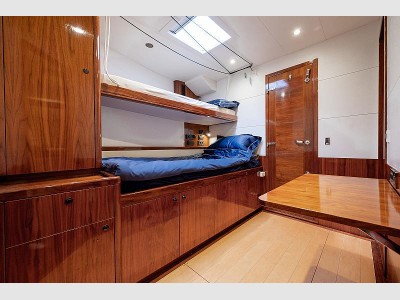 Oyster Yachts Oyster 885