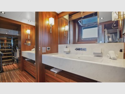Perini Navi Perini 40m Fast Cruising Line