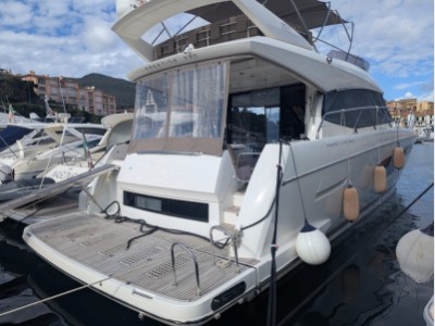 Prestige 550 Fly