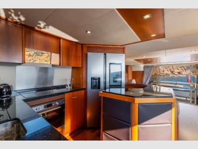 Sunseeker Manhattan 70
