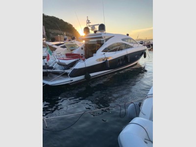 Sunseeker Predator 52