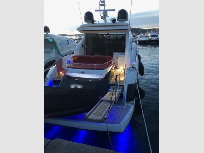 Sunseeker Predator 52