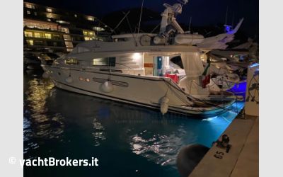 Fairline SQUADRON 62 usato