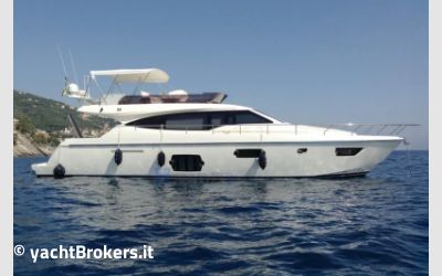 Ferretti Yachts 570 usato