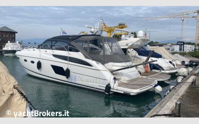 Princess V48 usato