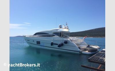 Princess Yachts PRINCESS V78 usato