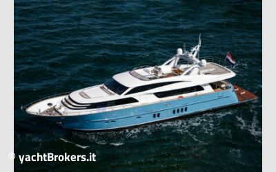 Van der Valk RAISED PILOTHOUSE  usato