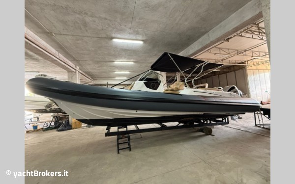Ranieri International Cayman 27 Sport Touring