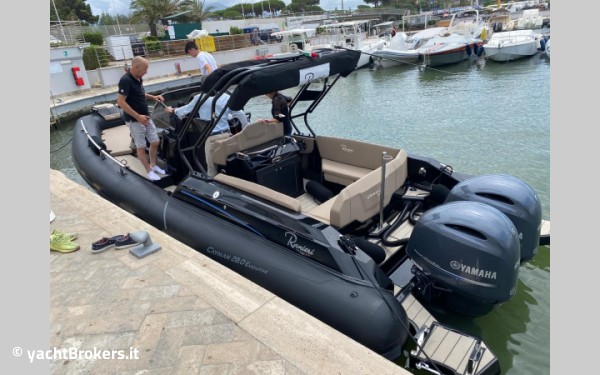 Ranieri International Cayman 28 Executive Trofeo