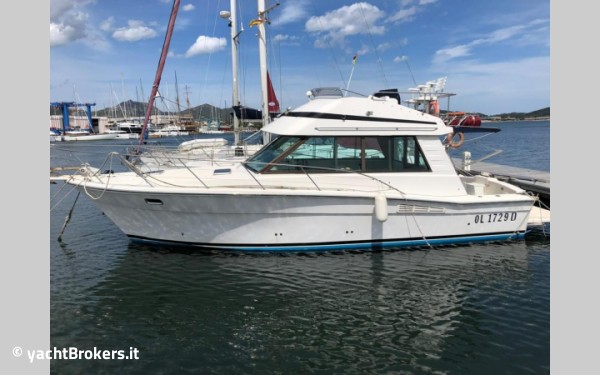 Riviera Marine 35 Convertible