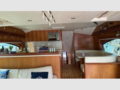 Hatteras 64 Convertible