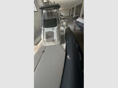 Jokerboat Clubman 30'
