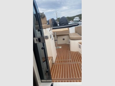 Nuova Jolly Prince 33 Sport Cabin