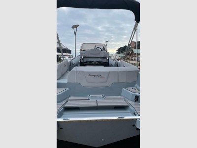Ranieri International Cayman 27 Sport Touring Trofeo