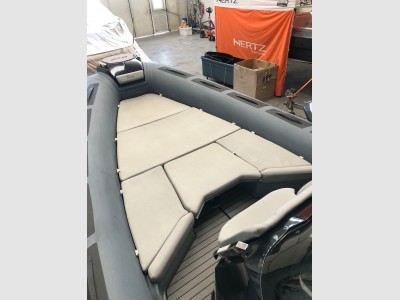 Ranieri International Cayman 27 Sport Touring Trofeo