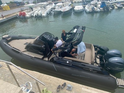 Ranieri International Cayman 28 Executive Trofeo