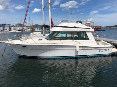 Riviera Marine 35 Convertible