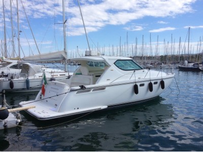 Tiara Yachts 4400 Sovran