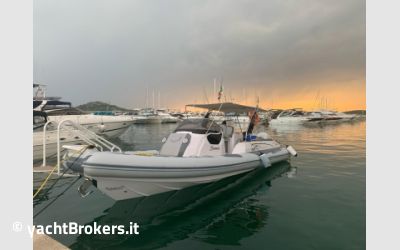Ranieri International Cayman 35 Excutive usato