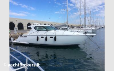 Tiara Yachts 4400 Sovran usato