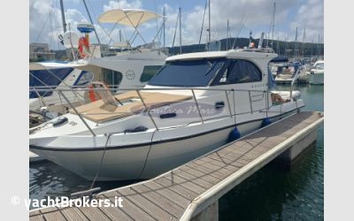 Plastik Space 310 Cruise usato