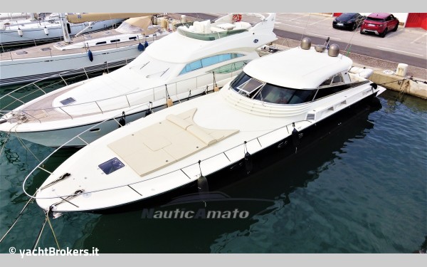 Magnum Marine 53' Ht 3 Cabine