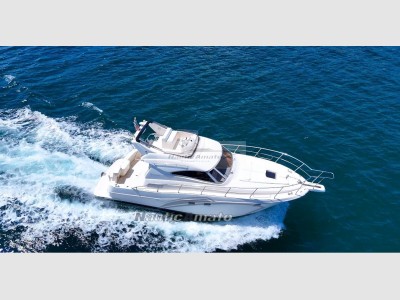 Cantiere Navale Di Livorno Space 360 Fly ( Motori 2021 )
