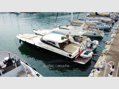 Magnum Marine 53' Ht 3 Cabine