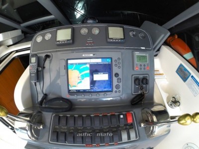 Tiara Yachts 3200 ( 2006 )