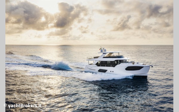Absolute Navetta 68