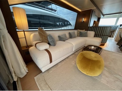Azimut 72 Fly