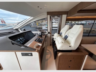 Azimut 72 Fly