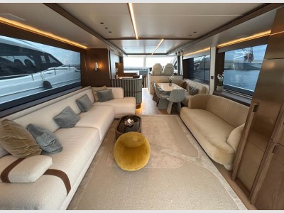 Azimut 72 Fly
