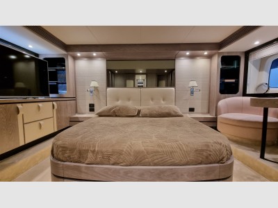 Azimut Magellano 66