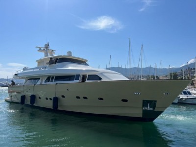 Custom Line Navetta 27